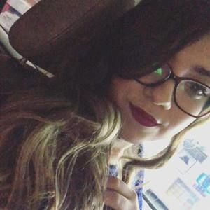 Meet your Posher, Alejandra